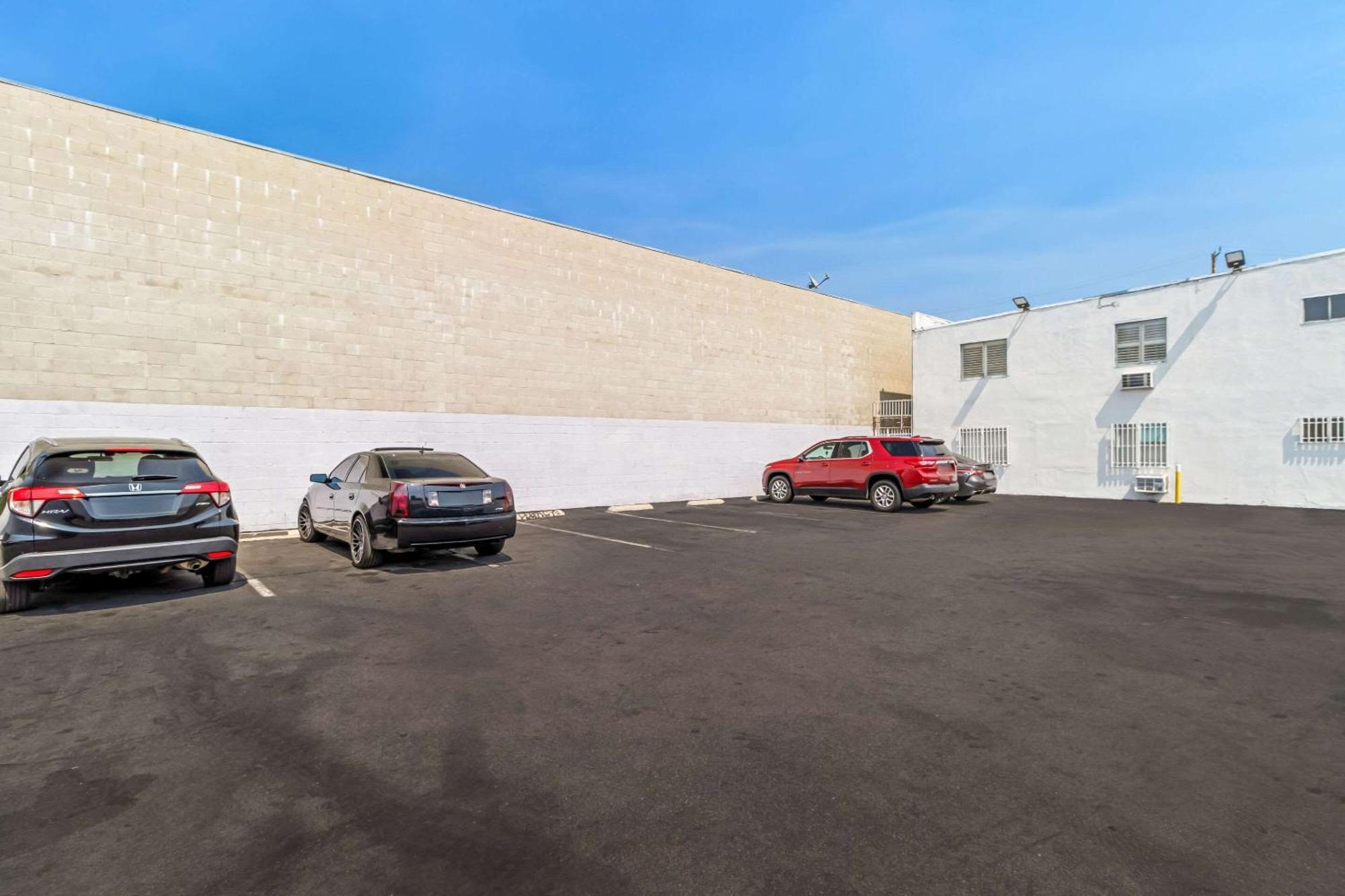 Rodeway Inn & Suites North Hollywood Burbank Airport - Universal Area Los Angeles Eksteriør bilde