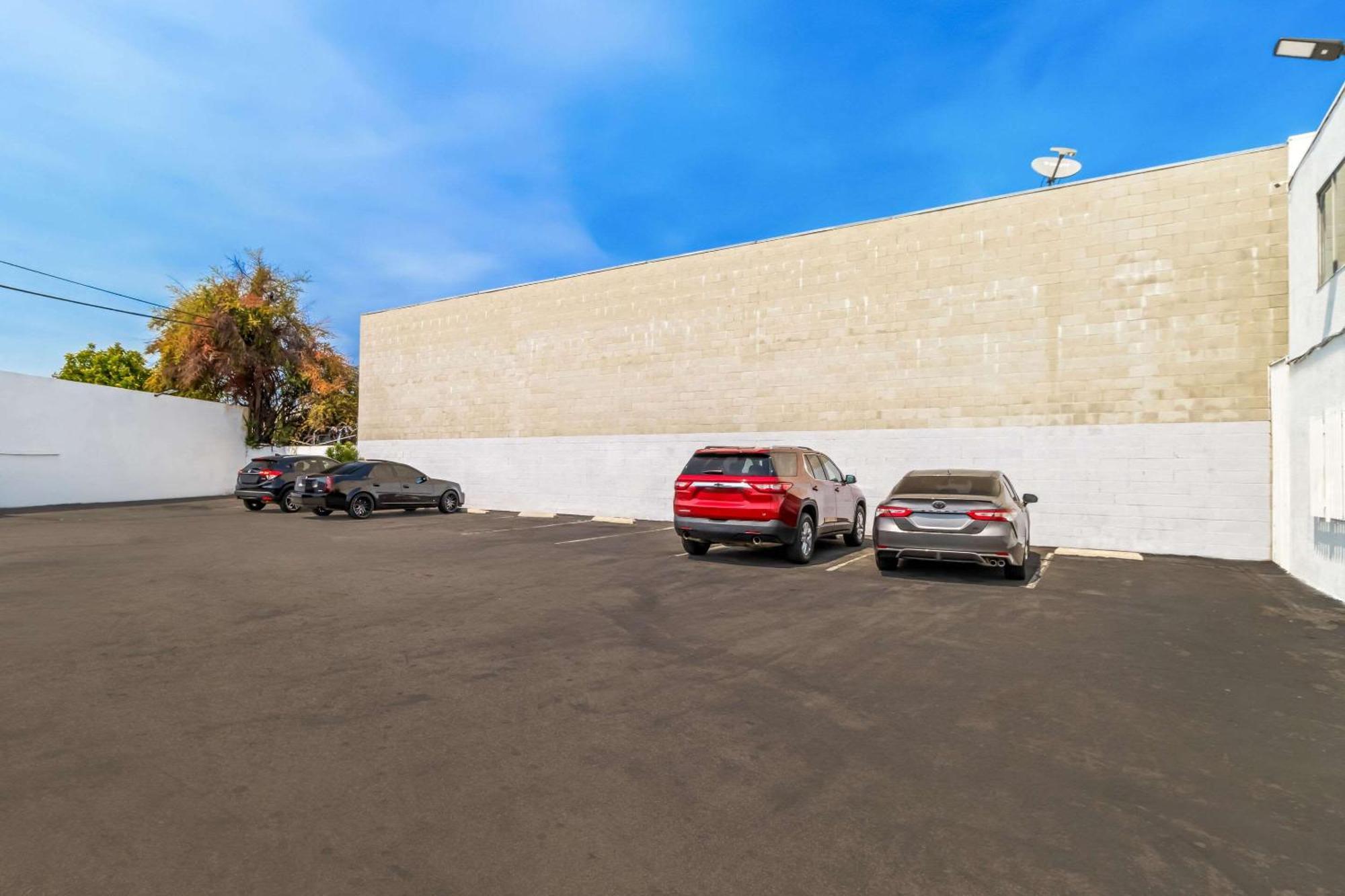 Rodeway Inn & Suites North Hollywood Burbank Airport - Universal Area Los Angeles Eksteriør bilde